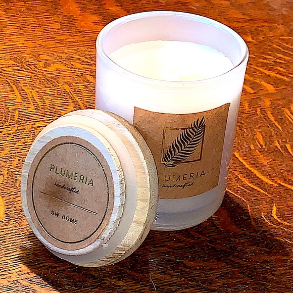 DW HOME CANDLE PLUMERIA NEW MINI RICHLY SCENTED - Picture 3 of 4